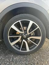 Nissan Qashqai 1.2 DIG-T Xtronic Tekna  - Nissan Qashqai mit Benzin-Antrieb: Limousine, Automatik