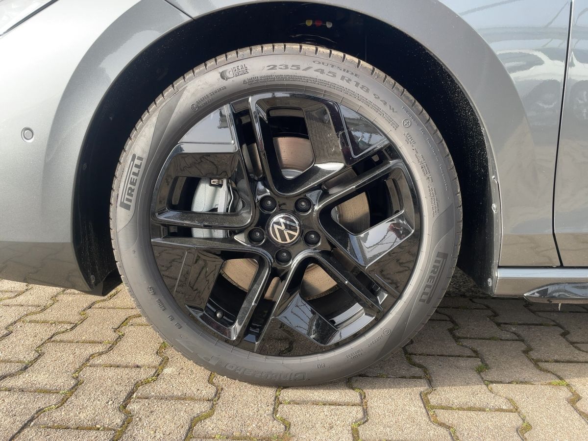 Volkswagen Passat - Bild 13