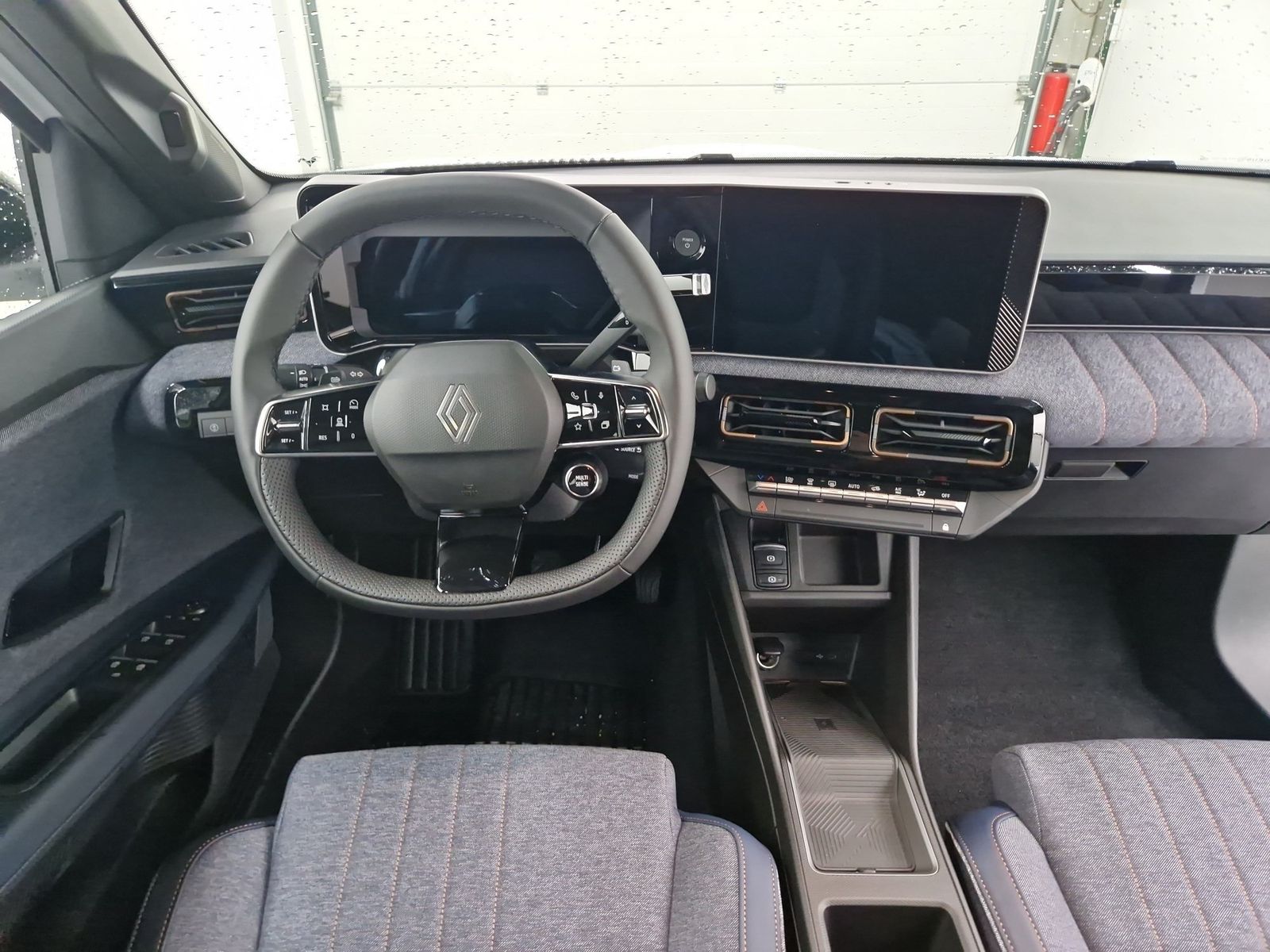 RENAULT R 4 E-Tech Techno plein sud 150 Comfort Range – Bild 15