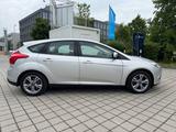 Ford Focus 1.0  Style Editi/Tüv u. Insp. neu/Garantie - Ford Focus: Silber