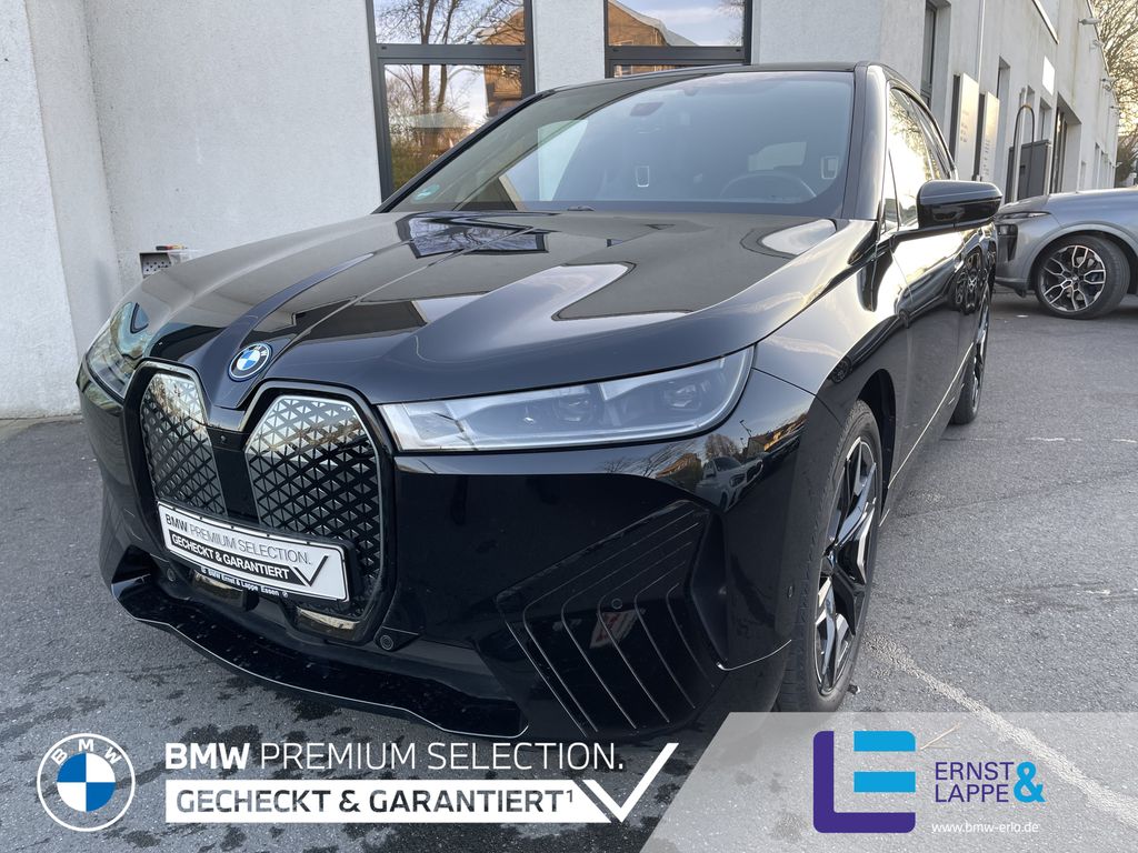 BMW iX