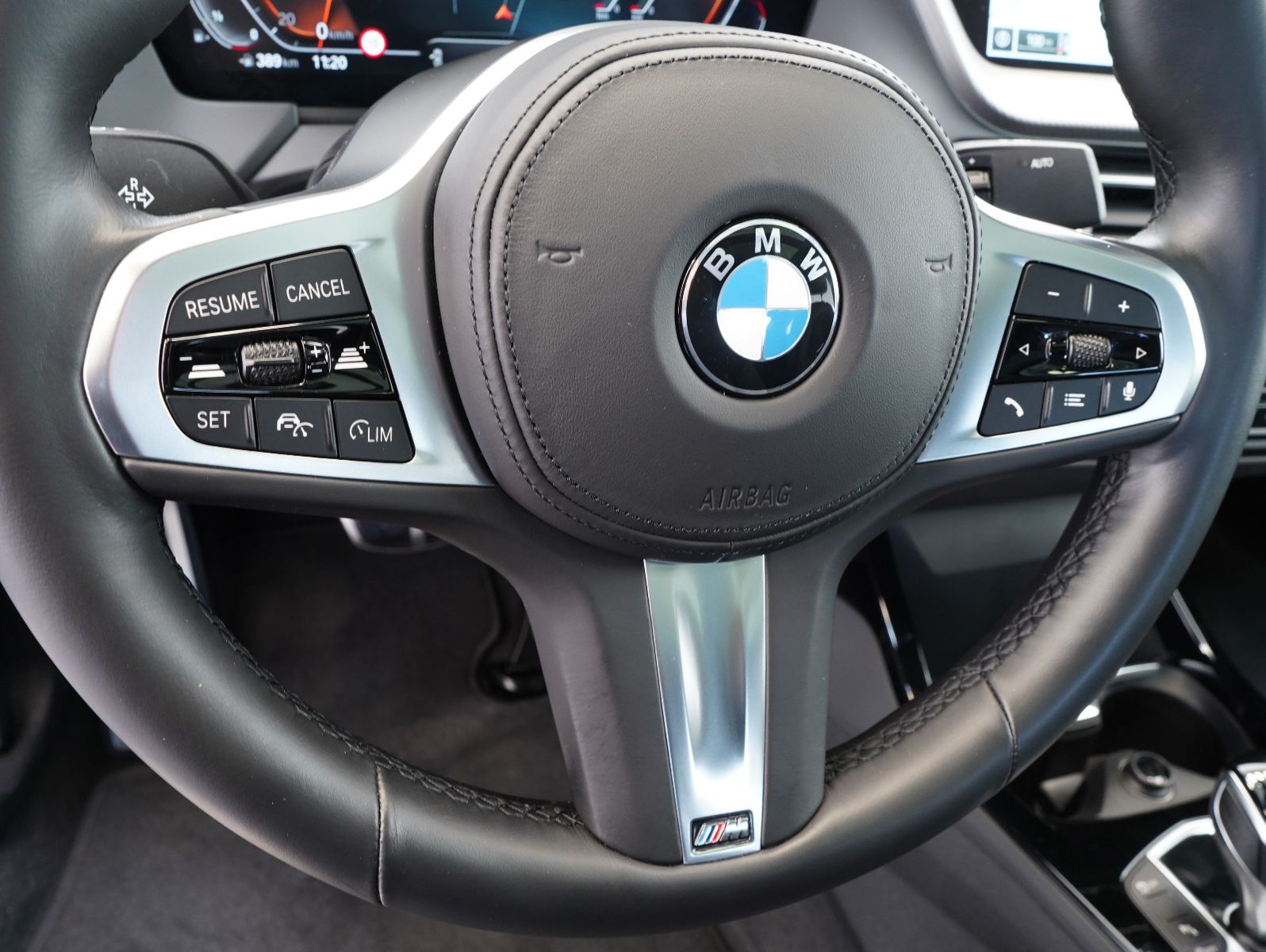 Fahrzeugabbildung BMW 218 i Gran Coupé M Sport PANORAMA