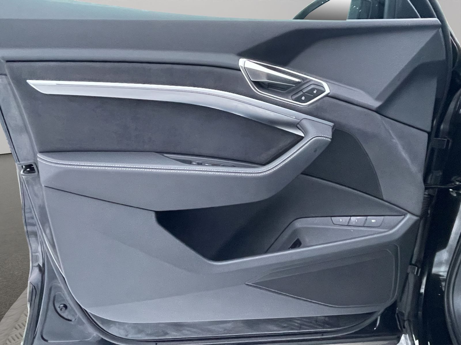 Audi Q8 e-tron - Bild 17