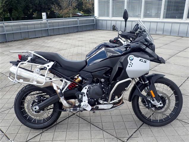BMW F 900 GS Adventure Premium Selection !