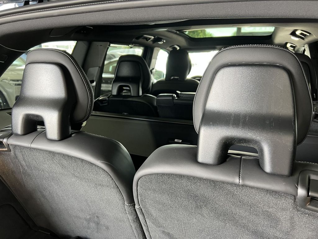 Volvo XC90 T8 Plus Bright Recharge AWD FourC AHK B&W