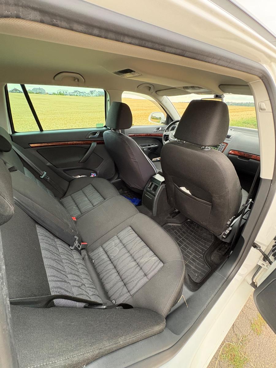 Skoda Octavia 2011 — photo 14
