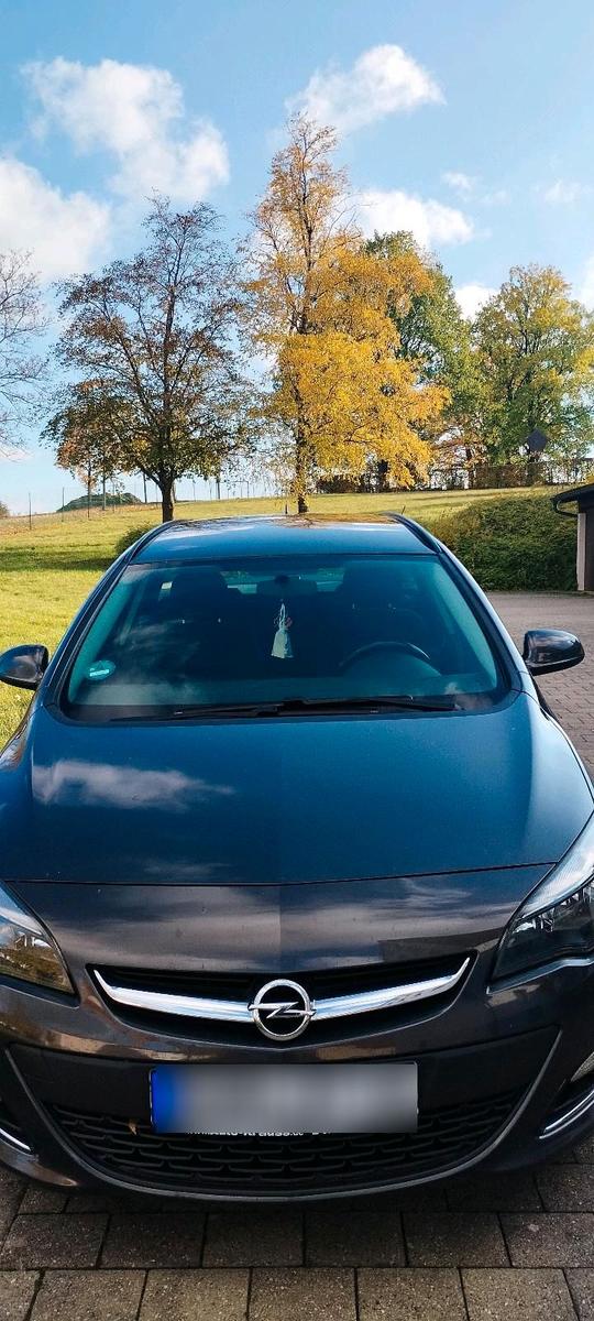 Opel Astra 2013 — photo 6
