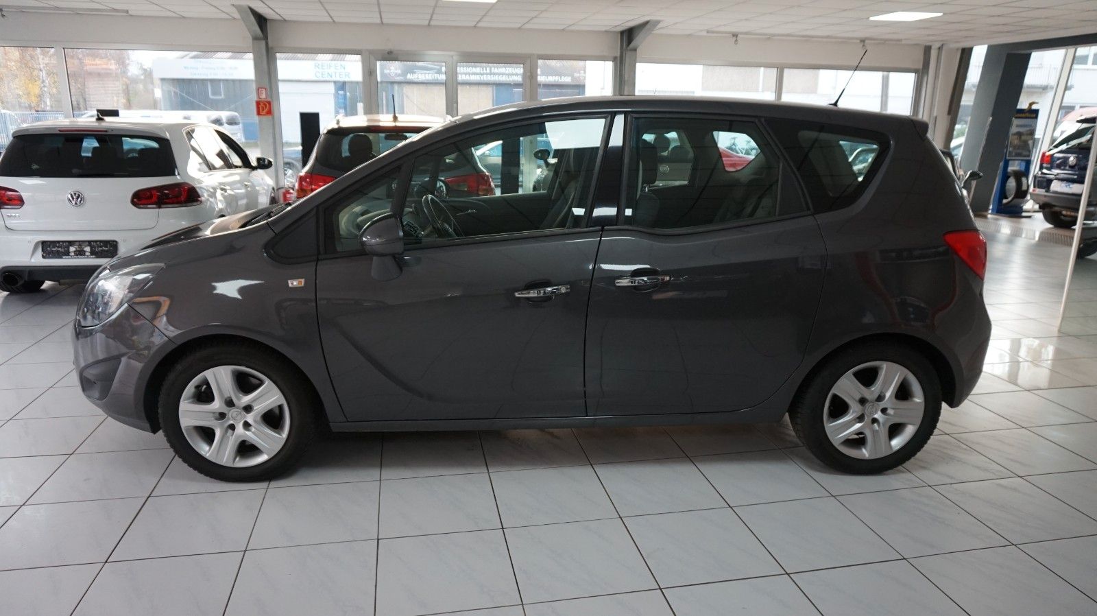 Fahrzeugabbildung Opel Meriva B Innovation