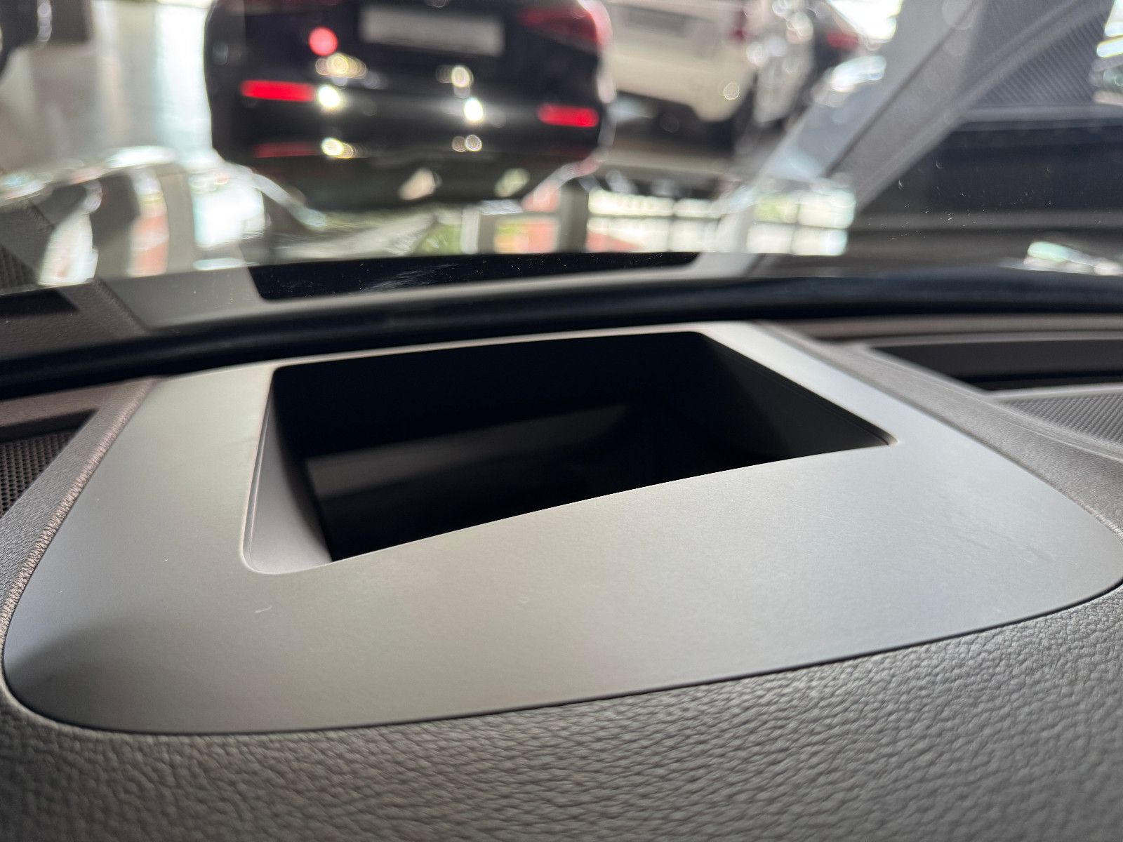 Fahrzeugabbildung Audi A5 SP S-TRONIC SONDERLACKIERUNG S-LINE MEGA VOLL