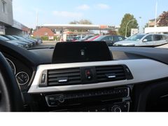 Fahrzeugabbildung BMW 320 Advantage 1hd Navi Tempo Scheckheftgepflegt