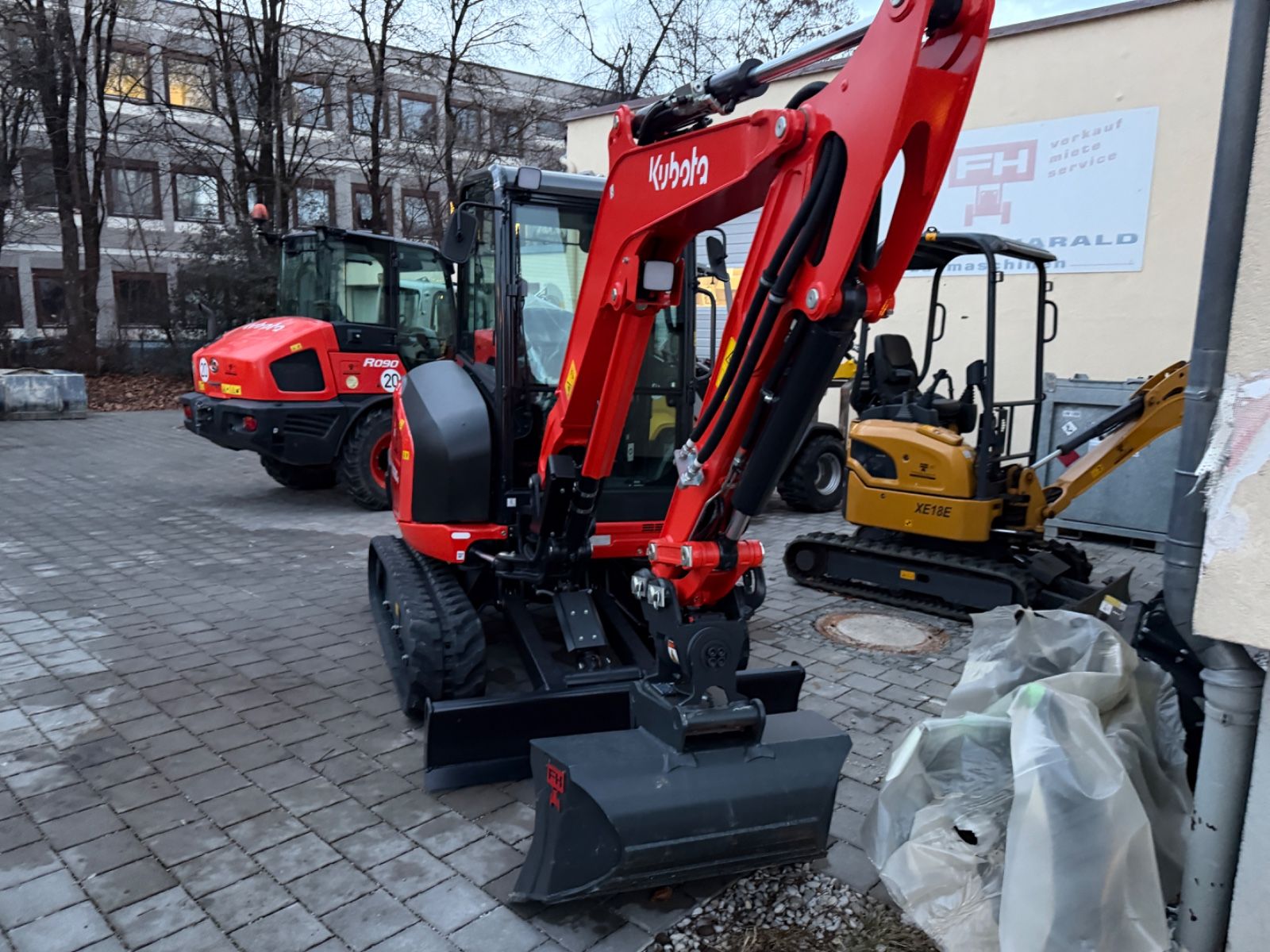 Fahrzeugabbildung Wacker WL 28 Klappdach , kurzes Hubgestell, Breitreifen