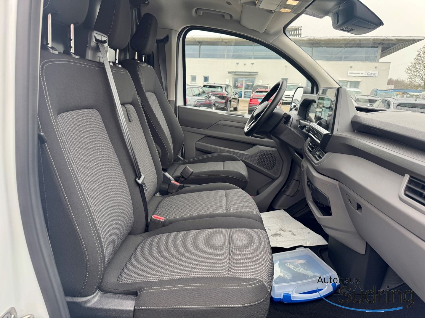 T7 Transporter Kasten 2,0 TDI Automatik AHK Navi