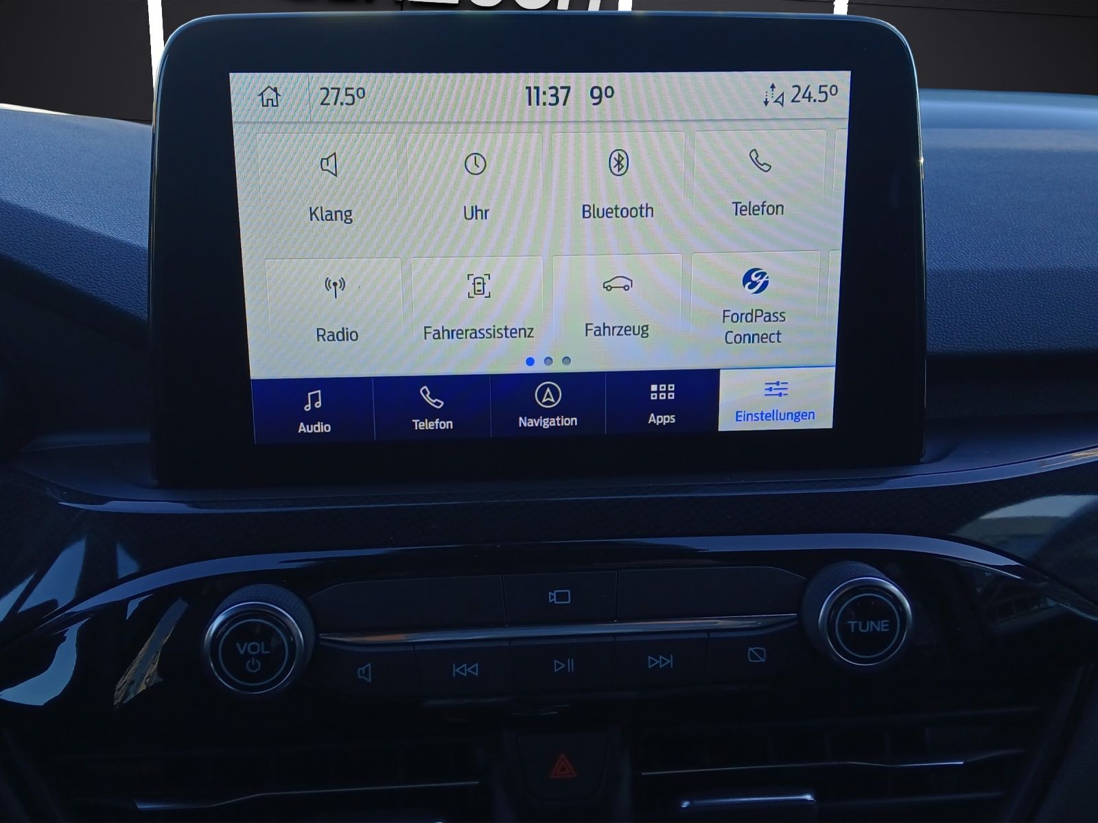 Fahrzeugabbildung Ford Kuga 2.0 EcoBlue Hybrid ST-Line X LED AHK Navi H