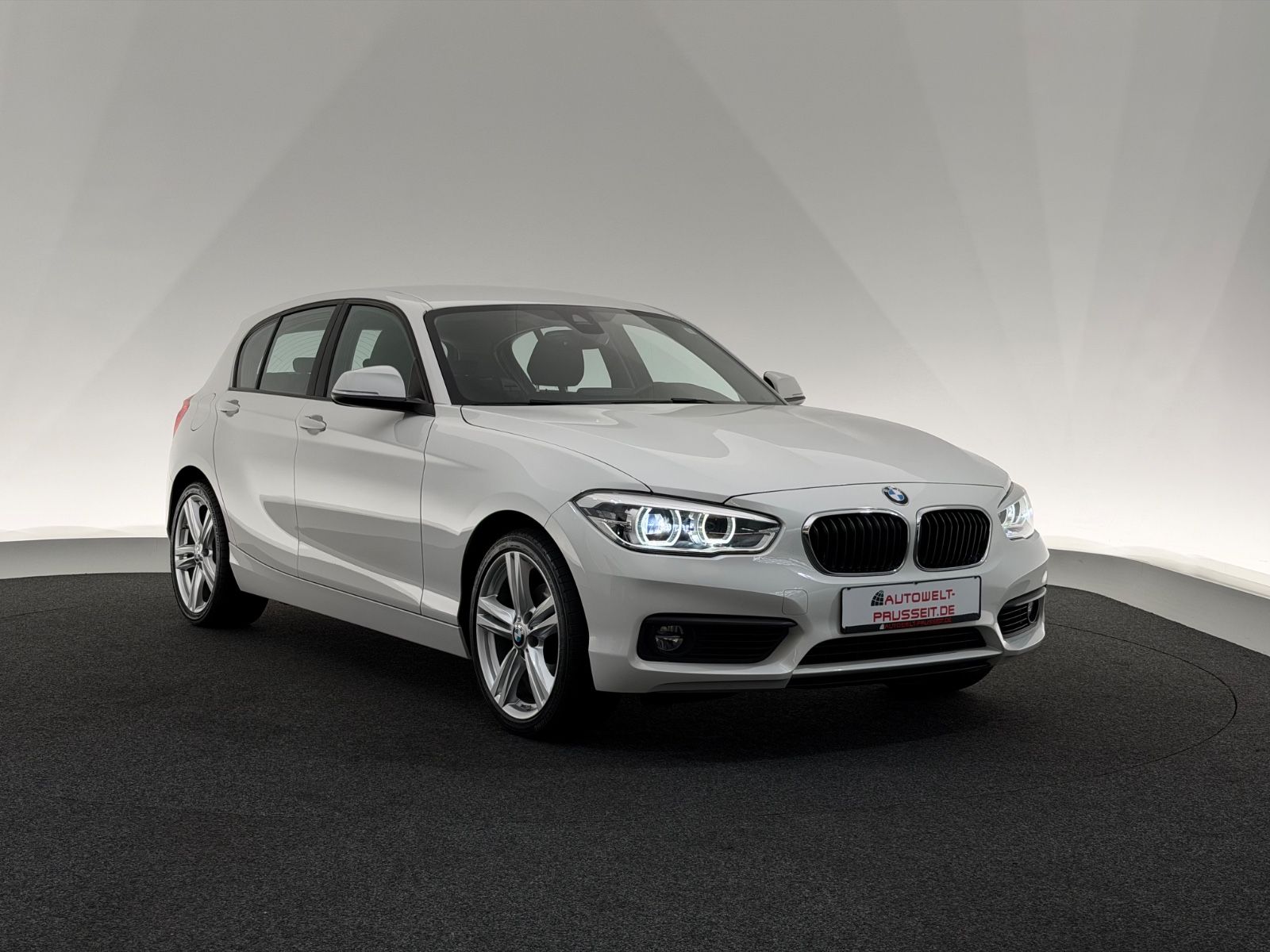 Gebrauchtwagen BMW 120 120i Lim.*ADVANTAGE*LED-SHZ-TEMPOMAT-NEBEL-PDC in Horb am Neckar