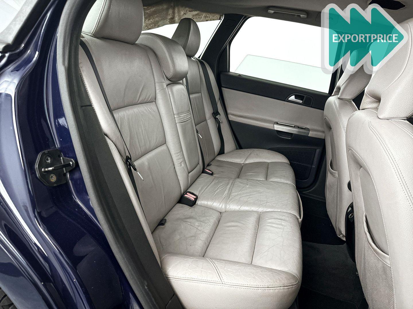 Volvo V50 2004 — photo 19