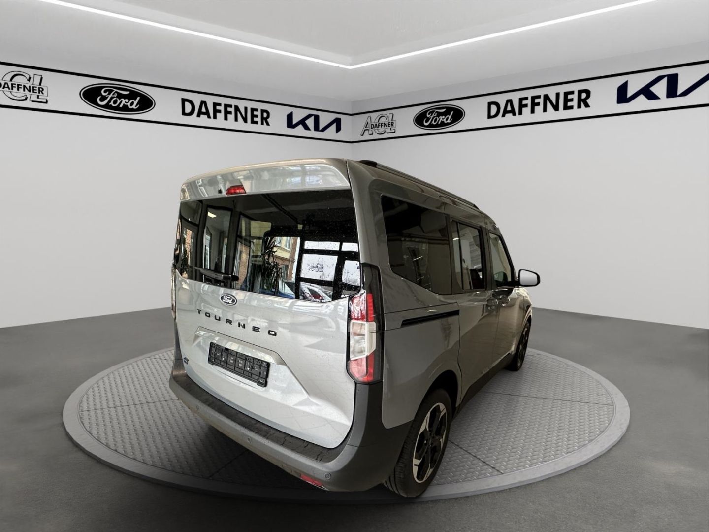 Fahrzeugabbildung Ford Tourneo Courier BEV Titanium Navi ACC Klimaautom