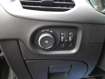 Bild 15 Opel Astra K ST 1.4T PDC v+h Sitz+Lenkradheizung Navi