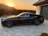 BMW M8 Competition xDrive Coupé M8 Competition - schwarze BMW M8