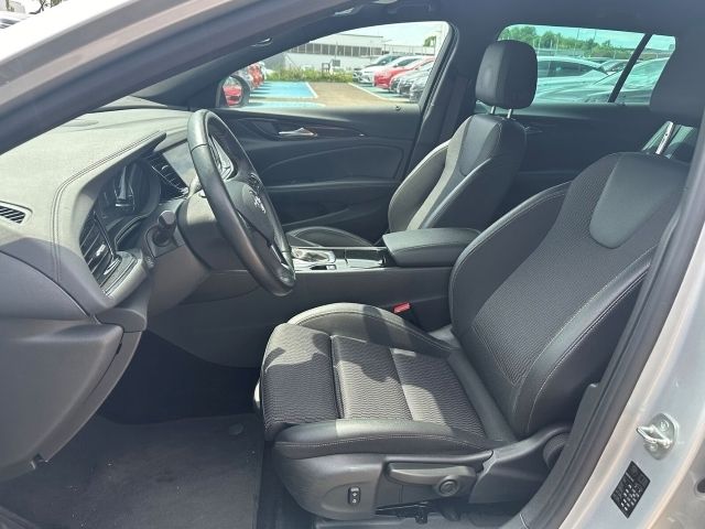 Insignia  Elegance Navi Freisprecheinrichtung
