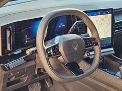 Fahrzeugabbildung Rafale Techno 1.2 E-TECH Hybrid 200 4Control adv