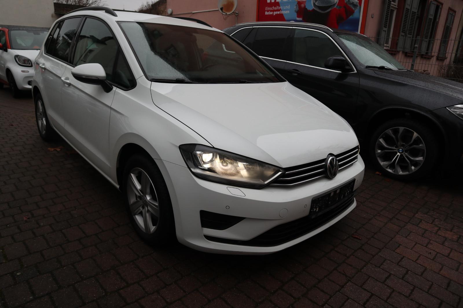 Volkswagen Golf Sportsvan VII /Standheizug/Bi-Xenon/Kamera