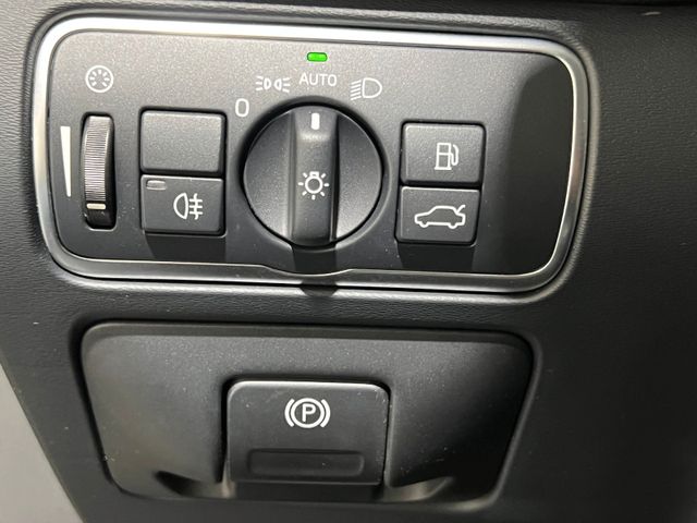 Volvo XC 60 Summum Automatik 2WD,ACC,Navi,Xenon,Alu
