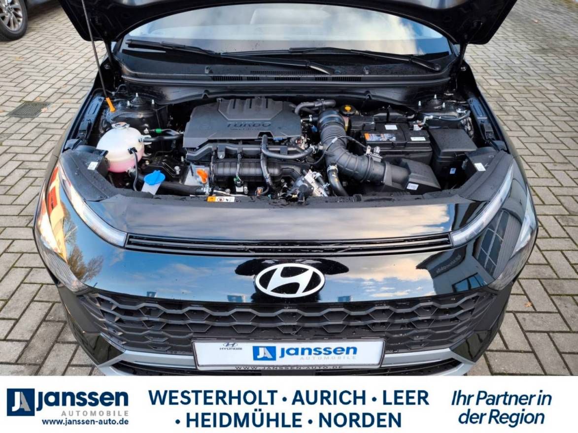Fahrzeugabbildung Hyundai BAYON Select, PDC hinten, Klima, Navi, Rückfahr