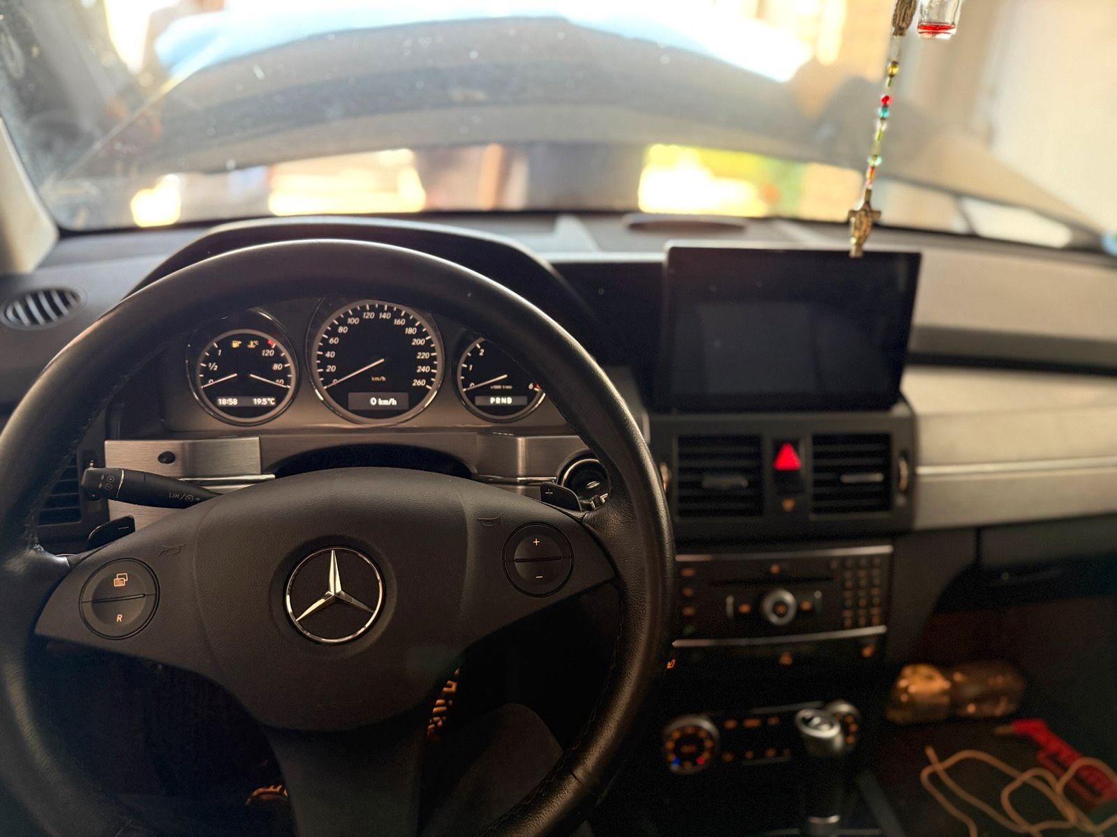 Mercedes-Benz GLK220 2009 — photo 10