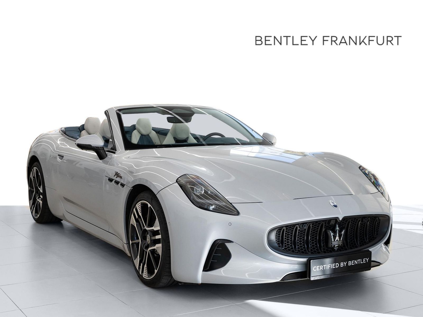 Maserati GranCabrio Folgore von BENTLEY FRANKFURT Navi