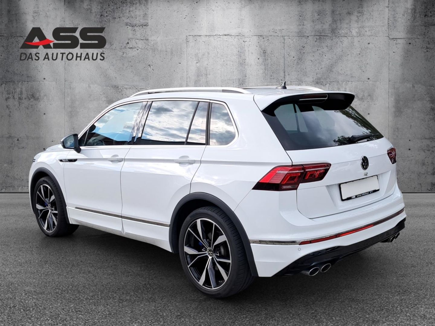 Volkswagen Tiguan R 2.0 TSI BMT Start-Stopp EU6d 4Motion AD foto 3