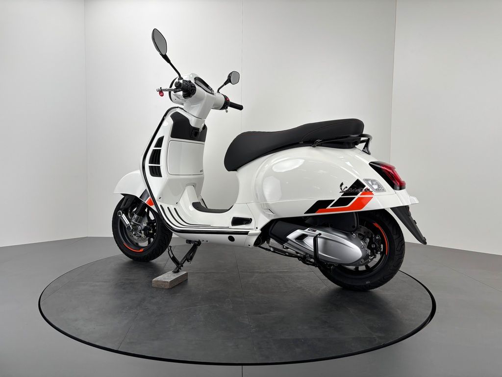 Fahrzeugabbildung Vespa GTS 310 SuperSport E5+ *NEUFAHRZEUG