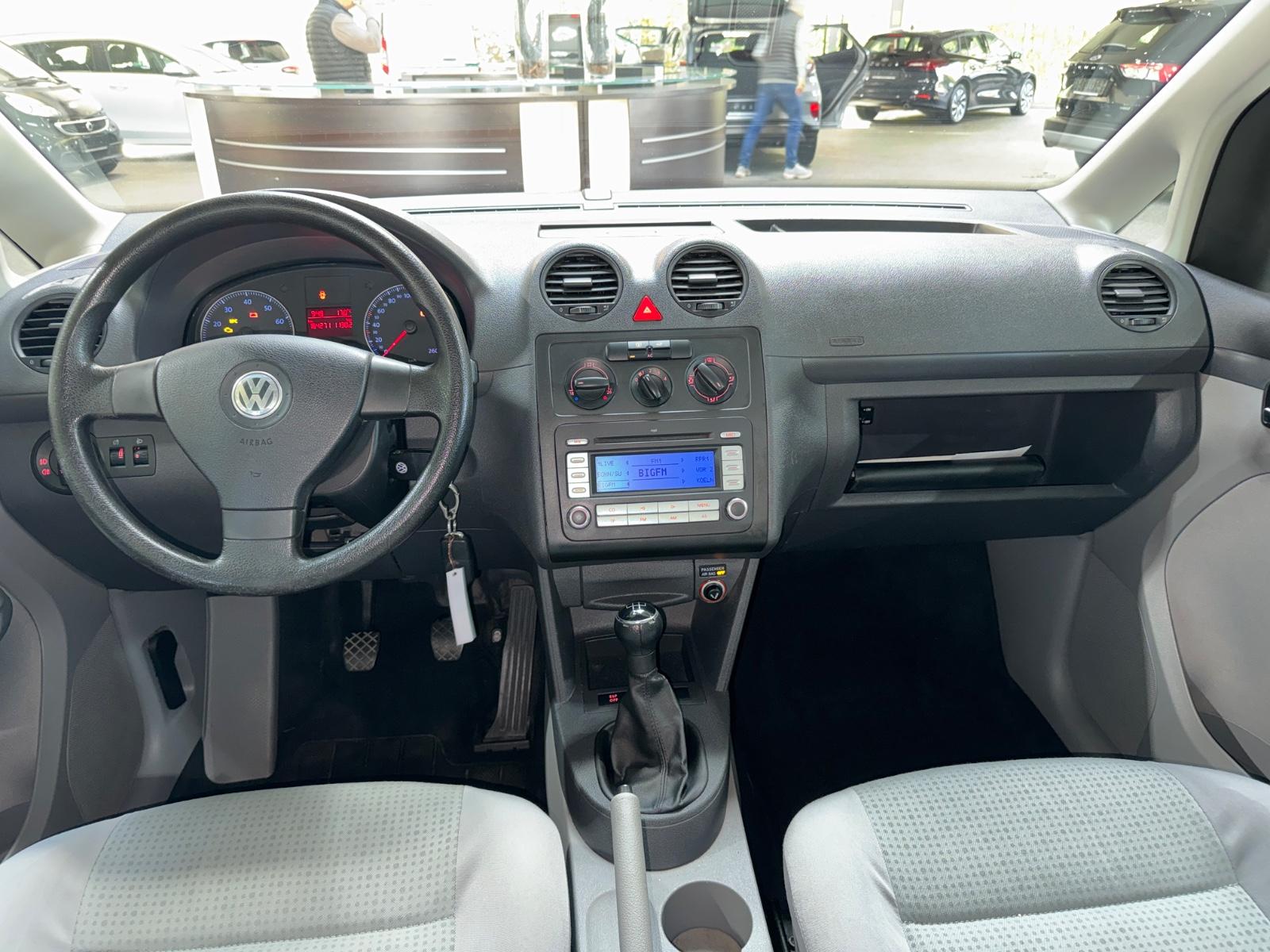 Volkswagen Caddy 1.6i Maxi Life 7SitzerKlimaPDCTüv 11/2027