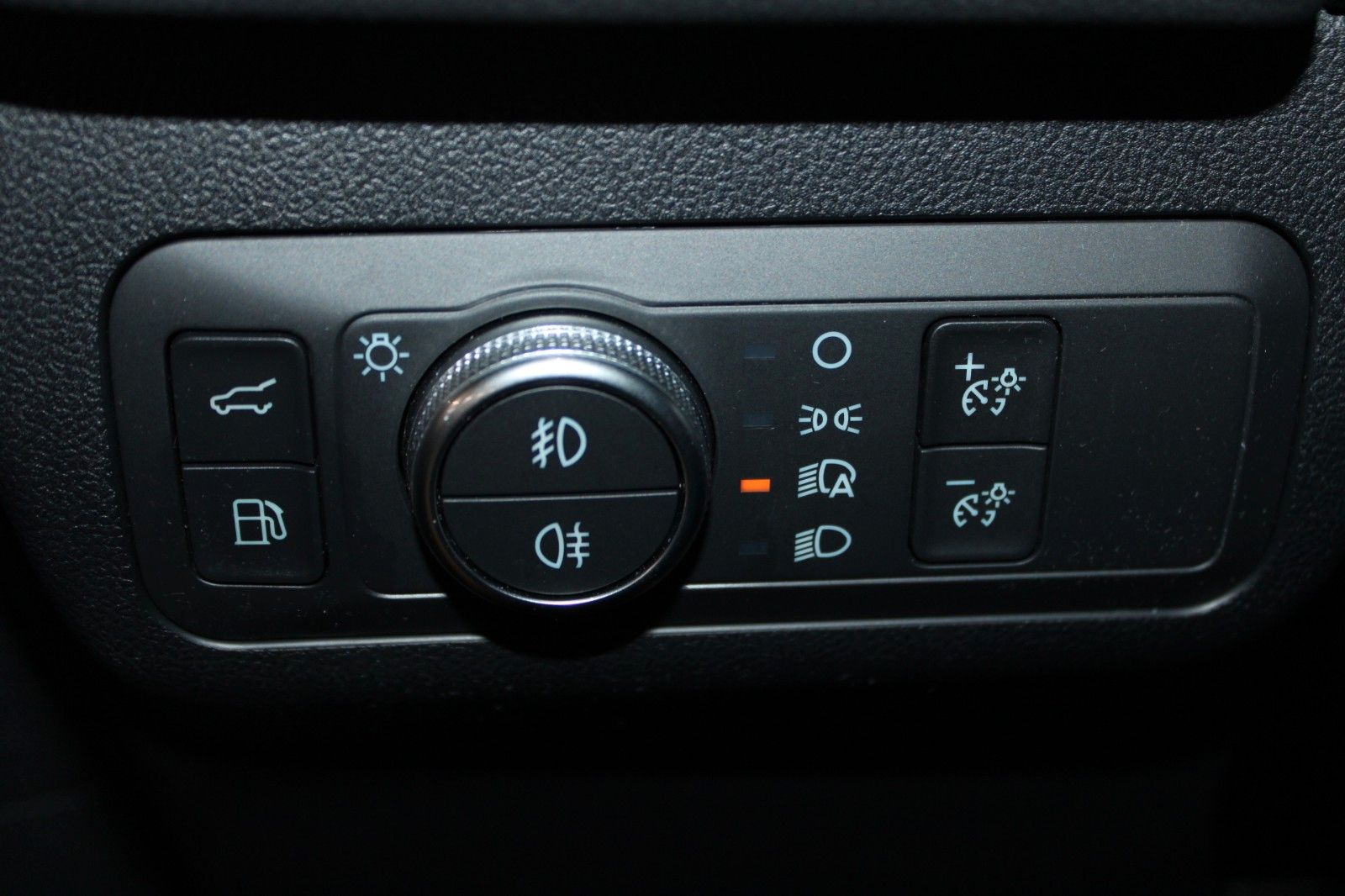 Fahrzeugabbildung Ford Kuga PHEV Titanium X AHK LED HUD 2xCam WinterP.