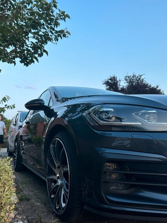 Image of Volkswagen Golf