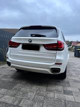 BMW X5 xDrive40d M Sportpaket 313 PS  Voll. - BMW X5 Gebrauchtwagen in Leipzig