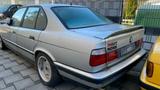 BMW 525i E34 - BMW 525: Limousine, E34