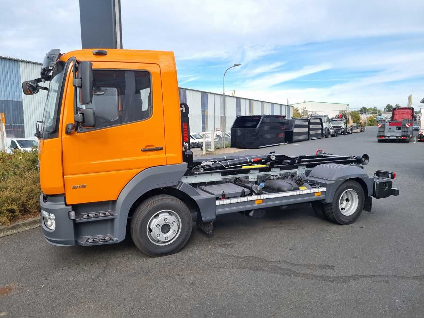Fahrzeugabbildung Mercedes-Benz Atego 818 K 4x2 HIAB XR5S3650 AHK Klima