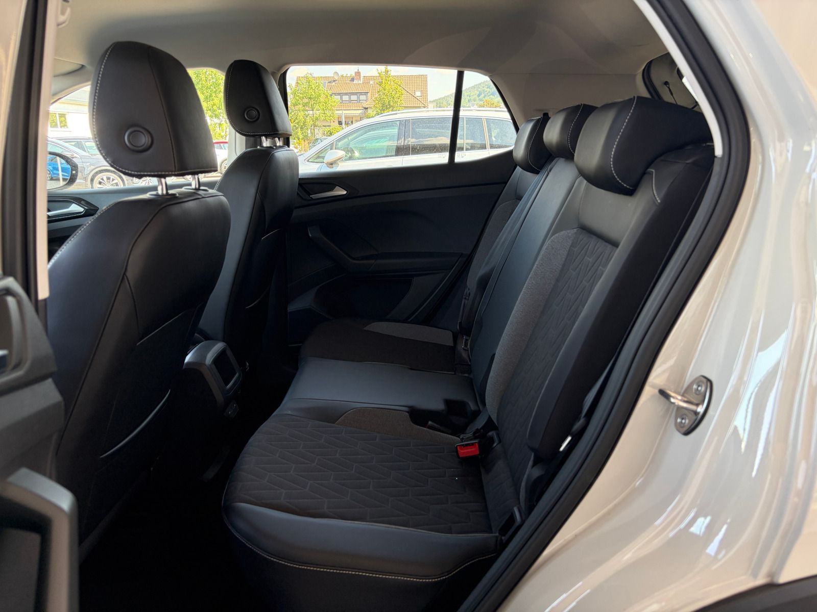Volkswagen T-Cross - Bild 13