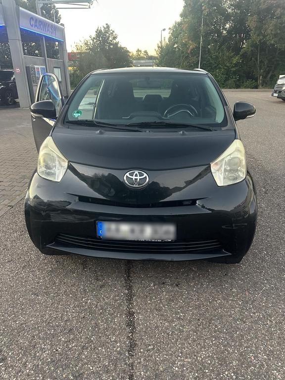 Toyota IQ