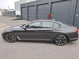 BMW 730 xDrive *HeadUp*Komfortsitze* - BMW 730 Gebrauchtwagen in Mülheim (Ruhr)