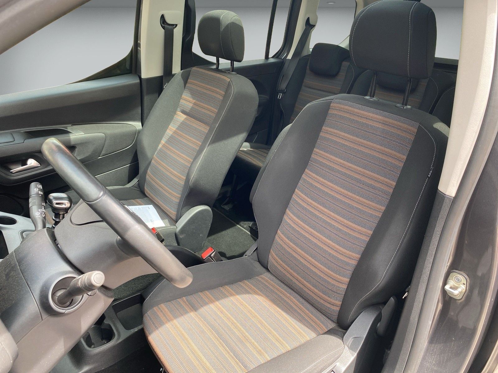 Fahrzeugabbildung Opel Combo Life E Innovation