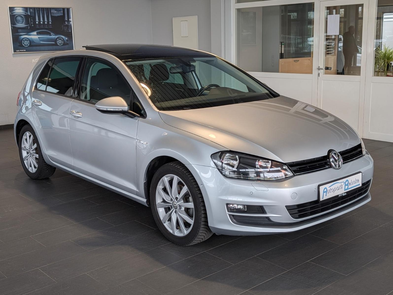 Volkswagen Golf VII Cup*DSG*KAM*Ponarama*Sitzh.*PDC*