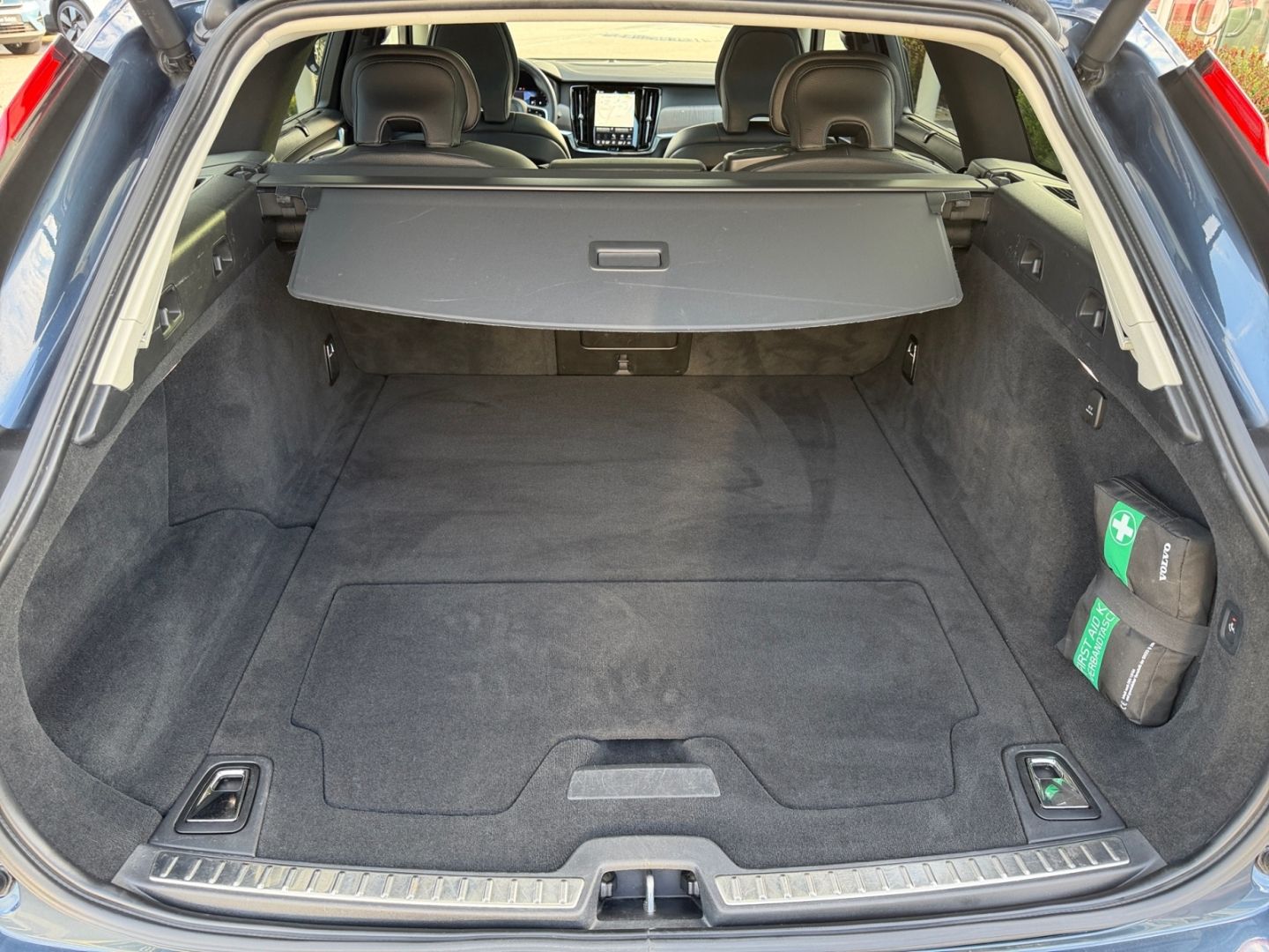 Volvo V90 Cross Country Pro AWD B4 Diesel EU6d StandHZ foto 24