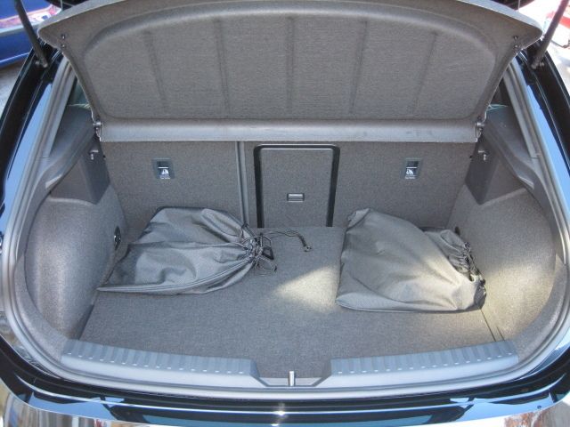 Fahrzeugabbildung SEAT Leon FR 1.4 e-Hybrid DSG