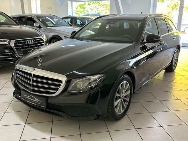 Mercedes-Benz E 220 d T-Modell Navi Comand 360° Kamera 1Hand