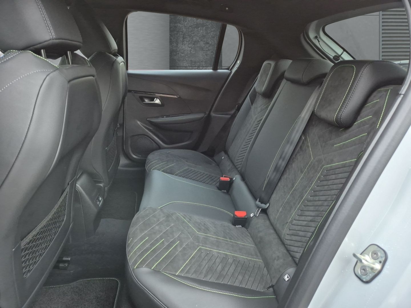 Peugeot 208 - Bild 9