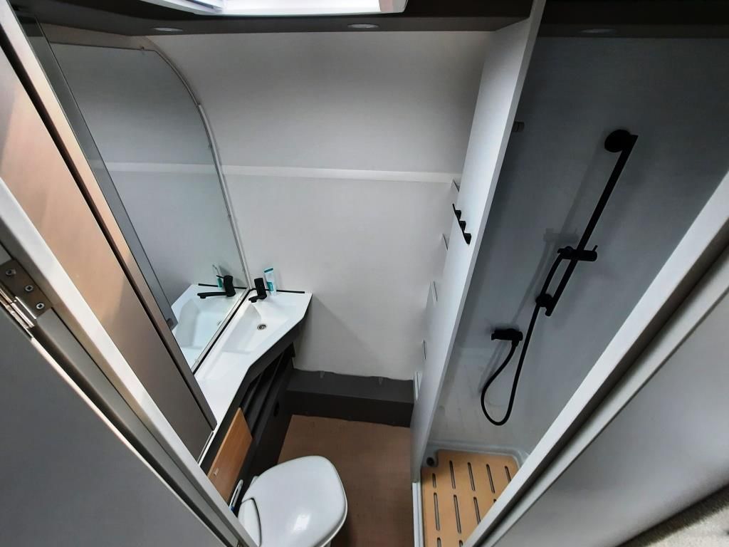 Fahrzeugabbildung Bürstner B66 560 TK Verfüg./Sparen Sie 4.630,- €