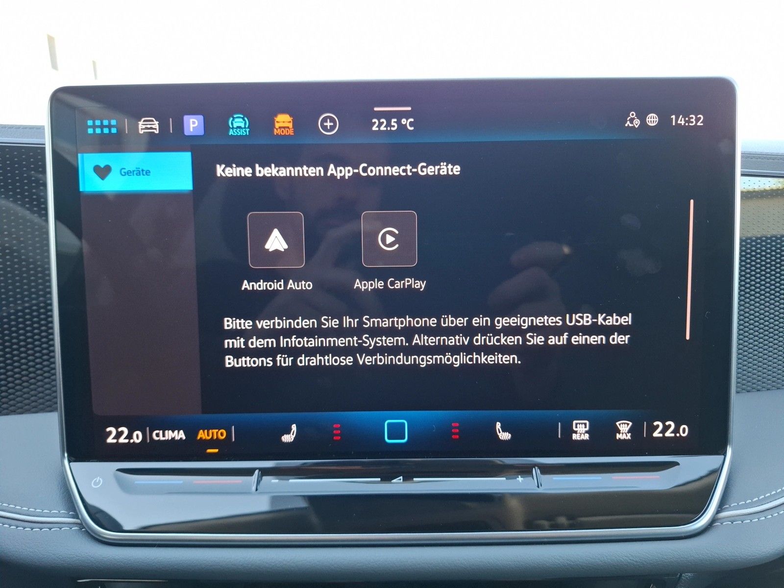 Fahrzeugabbildung Volkswagen Passat Variant eTSI Business DSG LED Navi AID HU