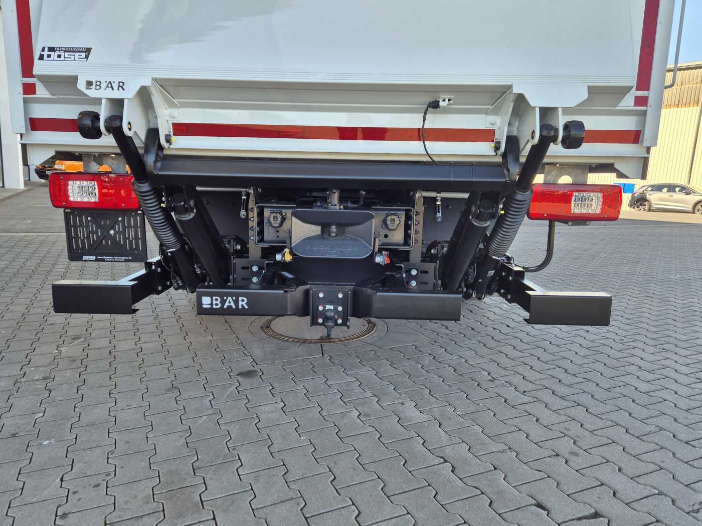 Fahrzeugabbildung Iveco S-Way AD190S40/FP Böse Schwenkwand LBW 2x AHK