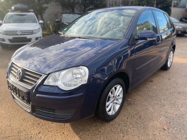 Volkswagen Polo IV Comfortline 1.6 *Sitzheizung*TÜV NEU*